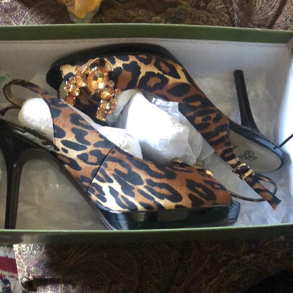 Regina Leopard Print